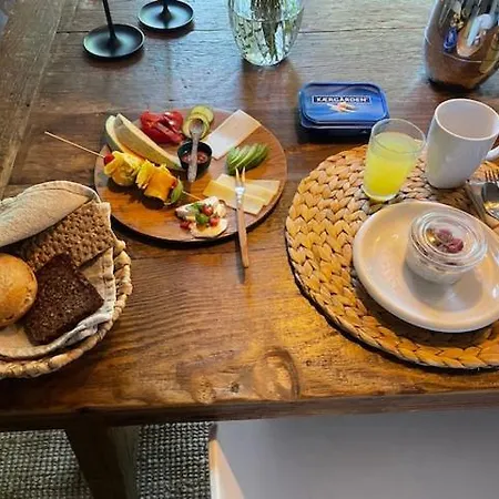 Anita's בית אירוח *